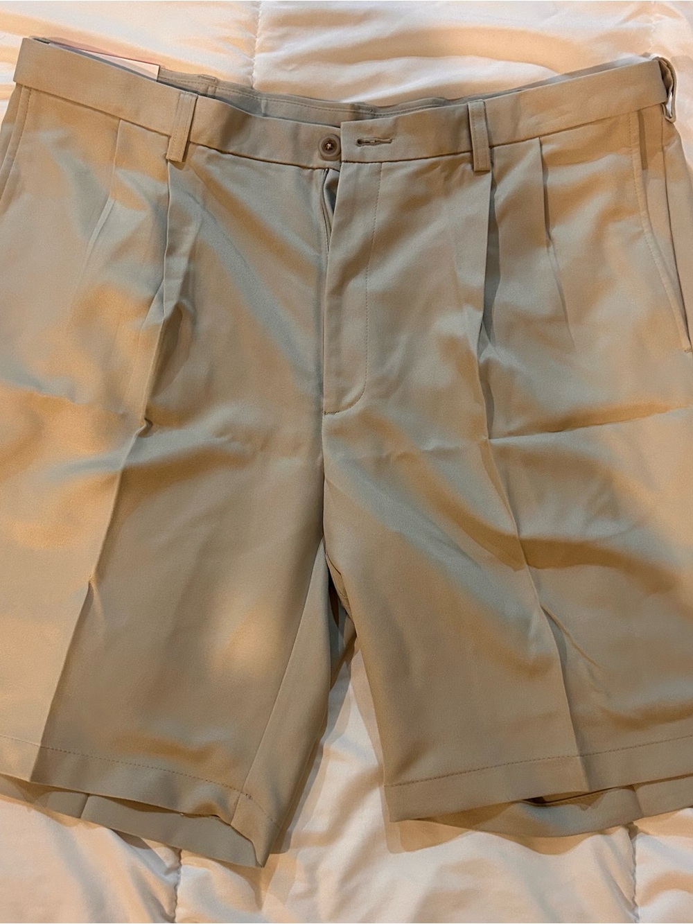 Haggar Men's Flat-Front Beige Shorts